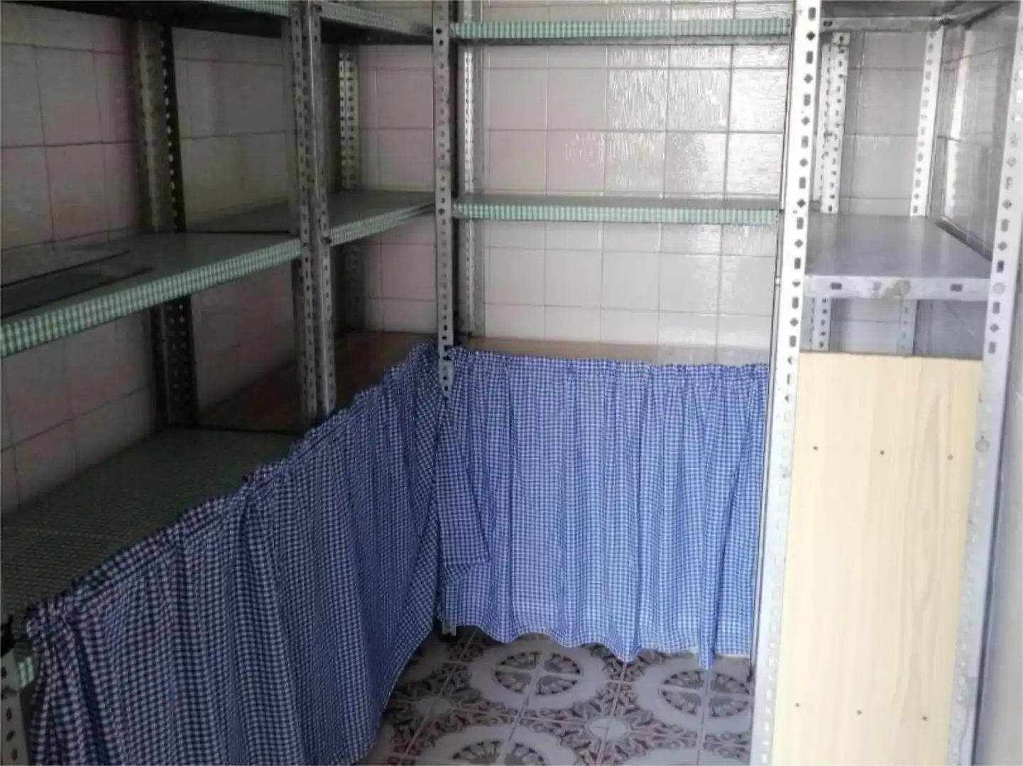 Pis de lloguer a Avenida de América, 22, Barrio de Zaidín Cuina de Pis de lloguer en Granada amb Aire condicionat, Terrassa i Traster