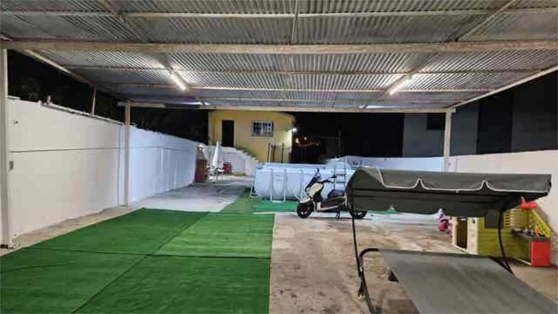 Casa adosada en venta en Valadares - Beade Casa adosada en venta en Vigo con Terraza, Trastero y Piscina