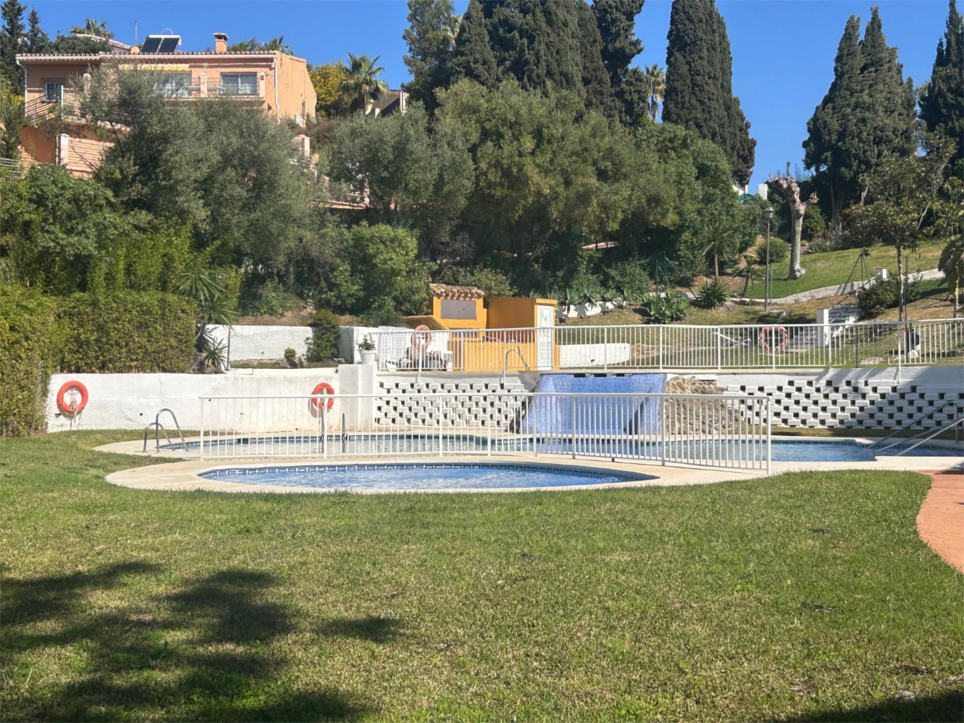 Swimming pool of Single-family semi-detached for sale in Mijas  with Air Conditioner, Swimming Pool and Balcony