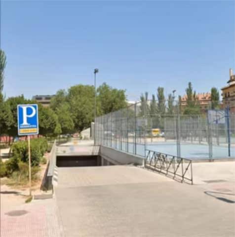 Garaje en Alquiler en Ensanche