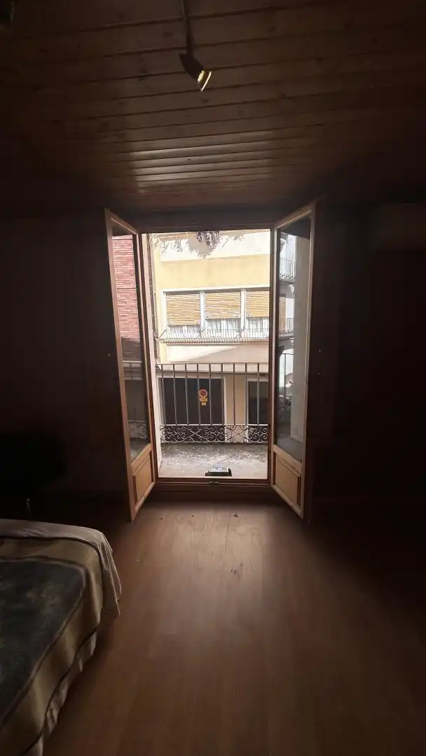 Habitación de Piso en venta en Caspe con Aire acondicionado, Parquet y Amueblado