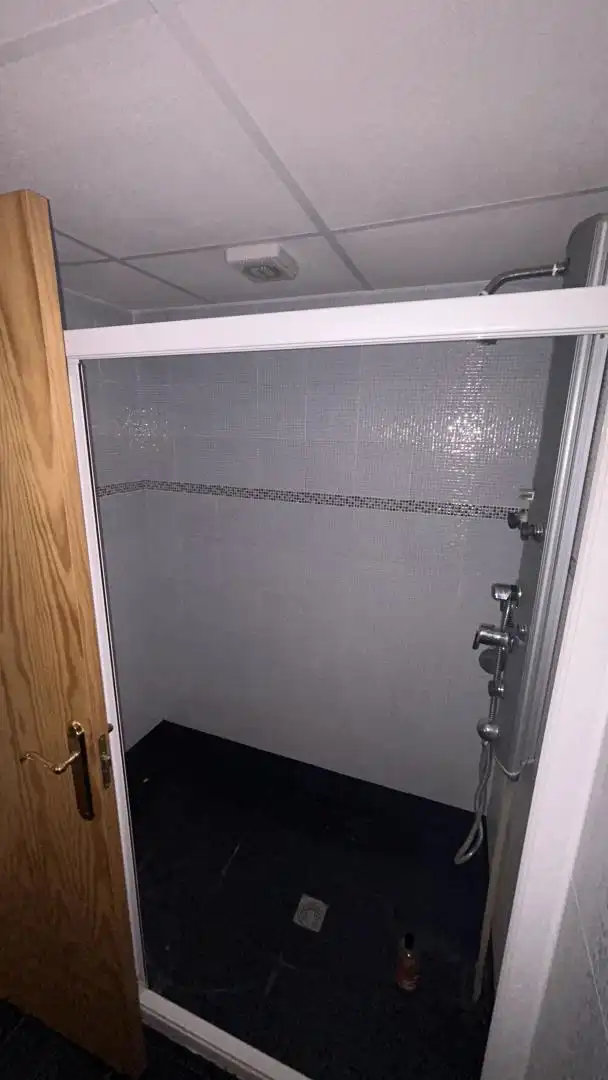 Baño de Piso en venta en Caspe con Aire acondicionado, Parquet y Amueblado