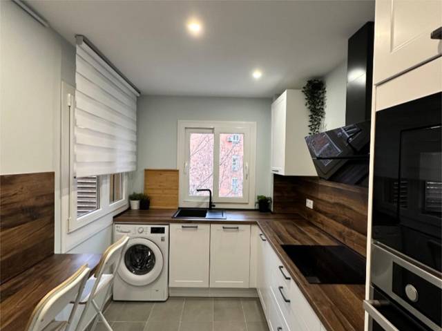 Piso en Alquiler en Calle Flor de Salvia, 2 en Colores -  Entreparques