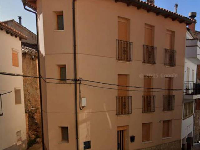 Piso en Venta en Calle Virgen, 15 en Riodeva