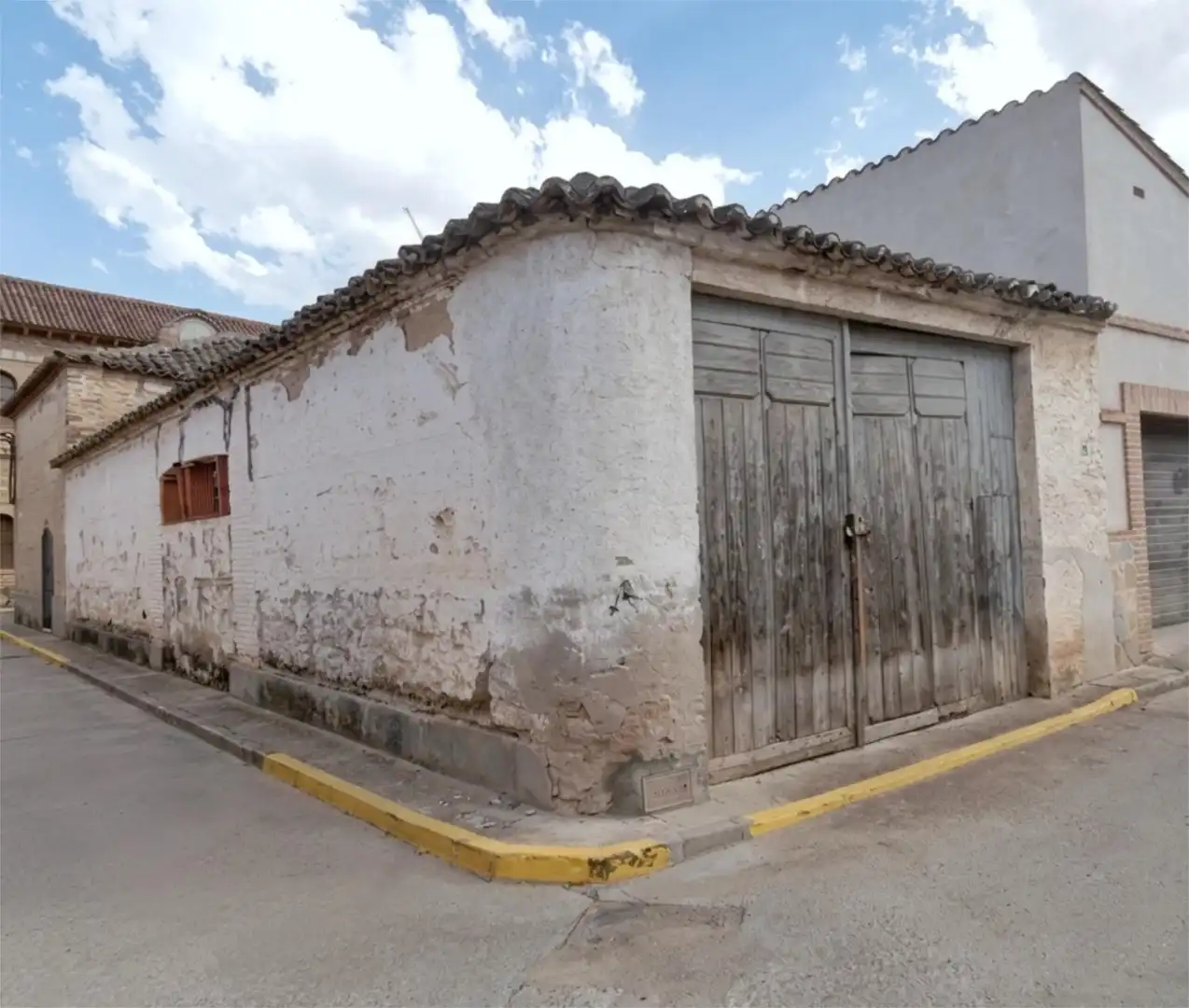 Casa adosada en venda a Calle Tomás Costa, 33, Los Navalmorales Vista exterior de Casa adosada en venda en Los Navalmorales