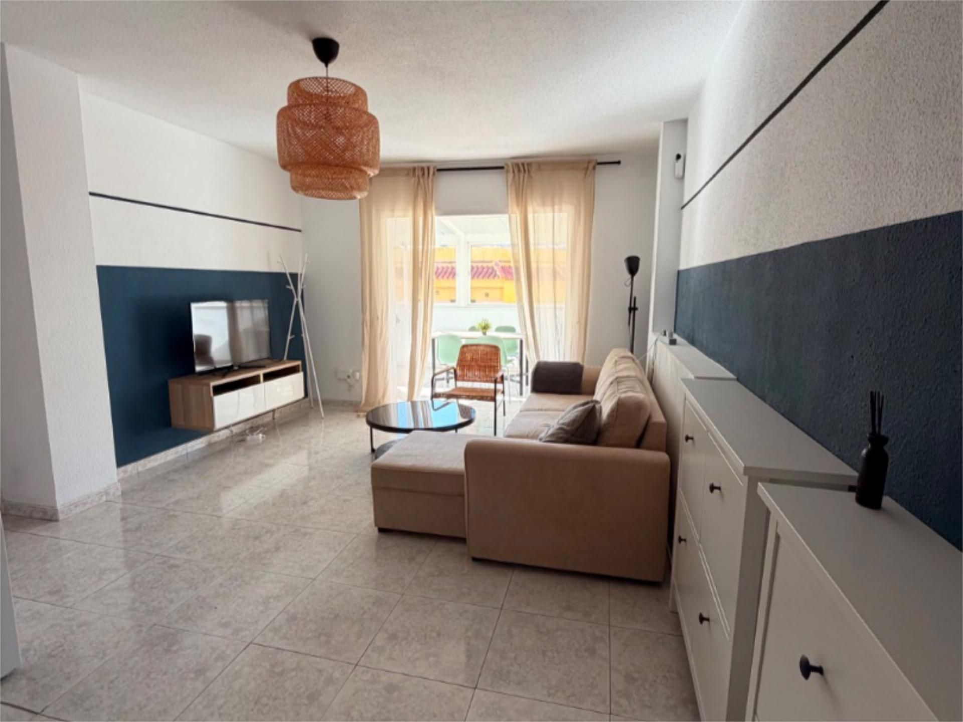 Sala d'estar de Pis en venda en Los Realejos amb Terrassa i Balcó