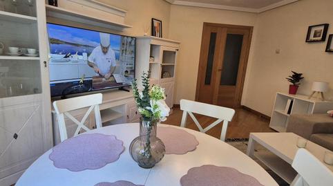 Flat for rent in Calle Amsterdam, 6, HUCA - La Cadellada, Oviedo - image 3 Photo 3 of Flat for rent in Calle Amsterdam, 6, HUCA - La Cadellada, Oviedo