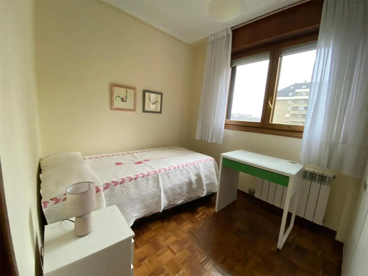 Bedroom of Flat for rent in Santander  with Heating, Private garden and Parquet flooring