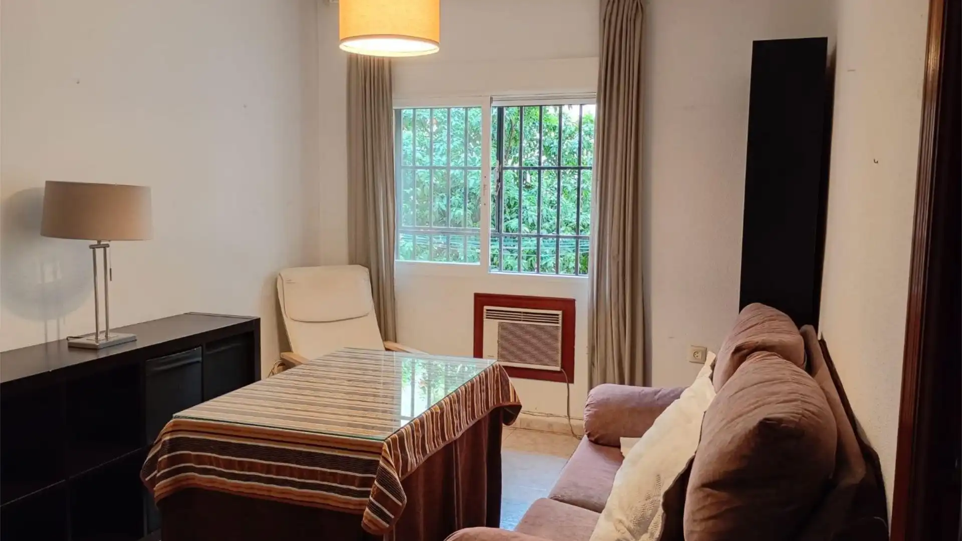 Wohnung zum Verkauf in Lopez de Gomara, 53, Triana Este Schlafzimmer von Wohnung zum Verkauf in Sevilla Capital mit Klimaanlage und Möbliert