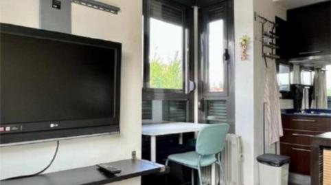 Apartamento de alquiler en Calle de Matías Turrión, 20, Colina, Madrid Capital - imagen 4 Foto 4 de Apartamento de alquiler en Calle de Matías Turrión, 20, Colina, Madrid Capital