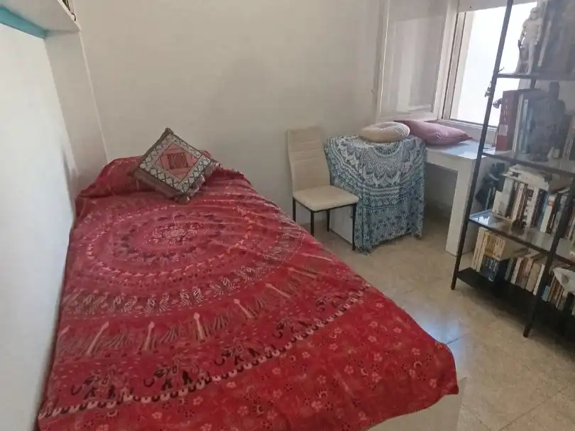 Room in Avinguda Sant Joan de Déu, 82, Calafell Platja Bedroom of Flat for share in Calafell with Air Conditioner, Terrace and Furnished