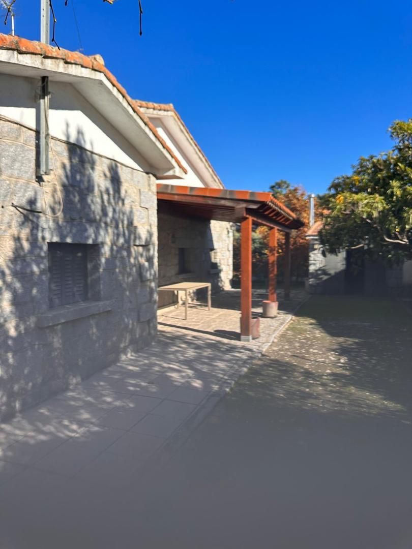 Casa o xalet en venda a Calle del Cerro, 16, El Boalo Terrassa de Casa o xalet en venda en El Boalo - Cerceda – Mataelpino amb Terrassa i Piscina