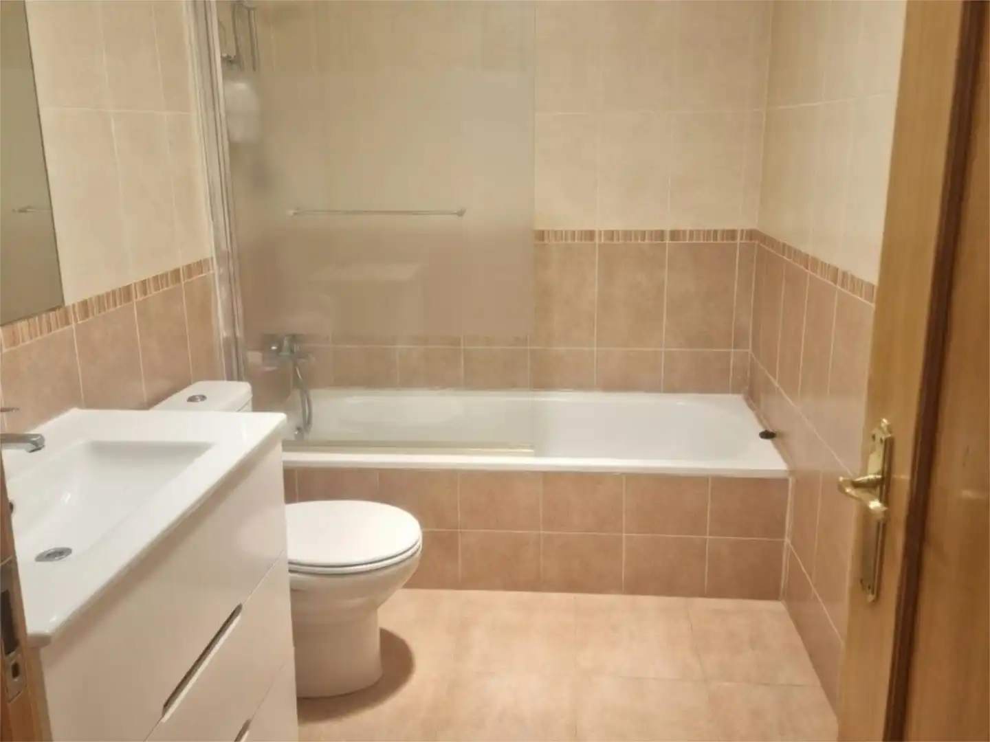 Wohnung zum Verkauf in Calle Gracia Eladio, 9, Boquiñeni Badezimmer von Wohnung zum Verkauf in Boquiñeni mit Klimaanlage