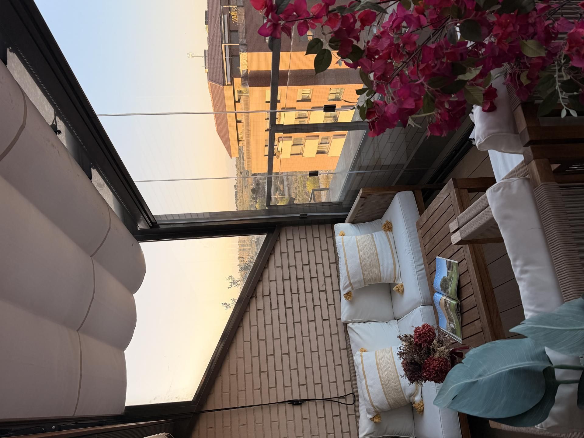 Àtic de lloguer a Calle de Juanita Cruz, Arroyo del Fresno Terrassa de Àtic de lloguer en Madrid Capital amb Aire condicionat, Calefacció i Jardí privat