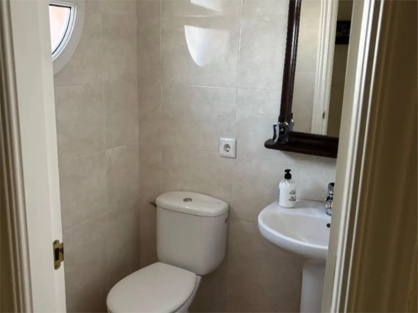 Bathroom of Houses for sale in Utrera  with Air Conditioner, Private garden and Terrace