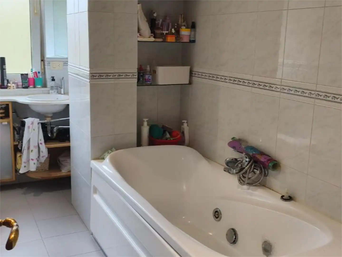 Wohnung zum Verkauf in Rúa Campos Novos, 4, Acea de Olga - Augas Férreas Badezimmer von Wohnung zum Verkauf in Lugo Capital mit Terrasse und Balkon
