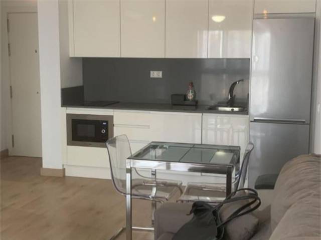 Piso en Alquiler en Calle Martínez de la Rosa, 47 en Los Castillejos - La Trinidad