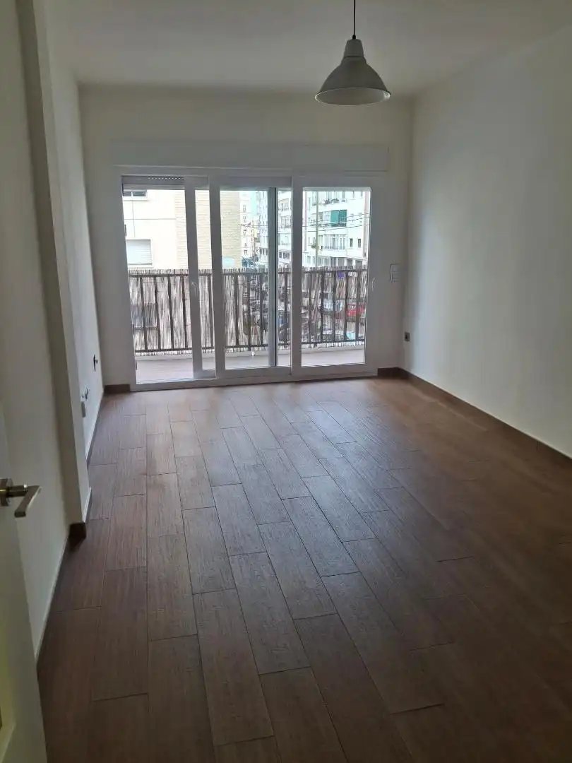 Sala d'estar de Pis en venda en Málaga Capital amb Aire condicionat, Parquet i Terrassa