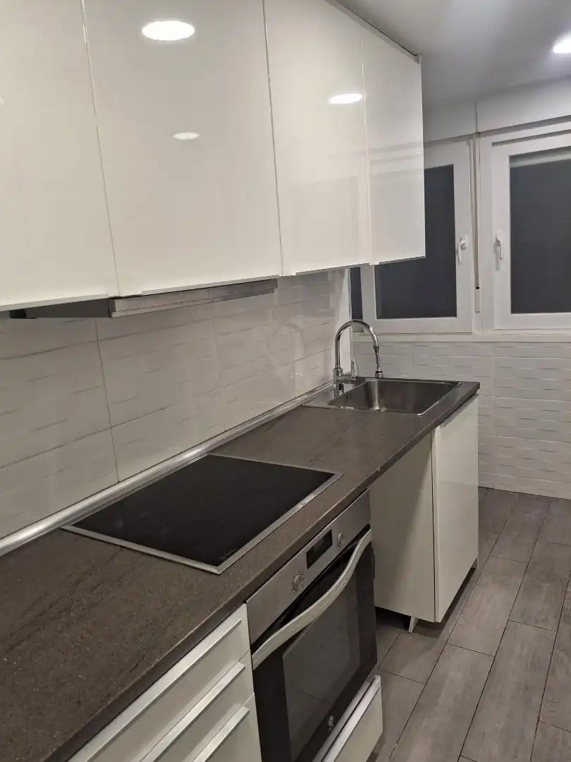 Flat for sale in Pasaje Gorbea, 7, Los Castillejos - La Trinidad Kitchen of Flat for sale in Málaga with Parquet flooring, Terrace and Balcony