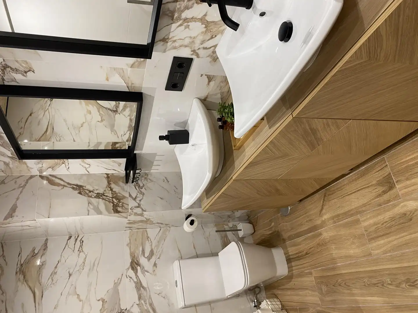 Wohnung zur Miete in Calle Gerona, 19a, Encarnación - Regina Badezimmer von Wohnung zur Miete in Sevilla Capital mit Klimaanlage
