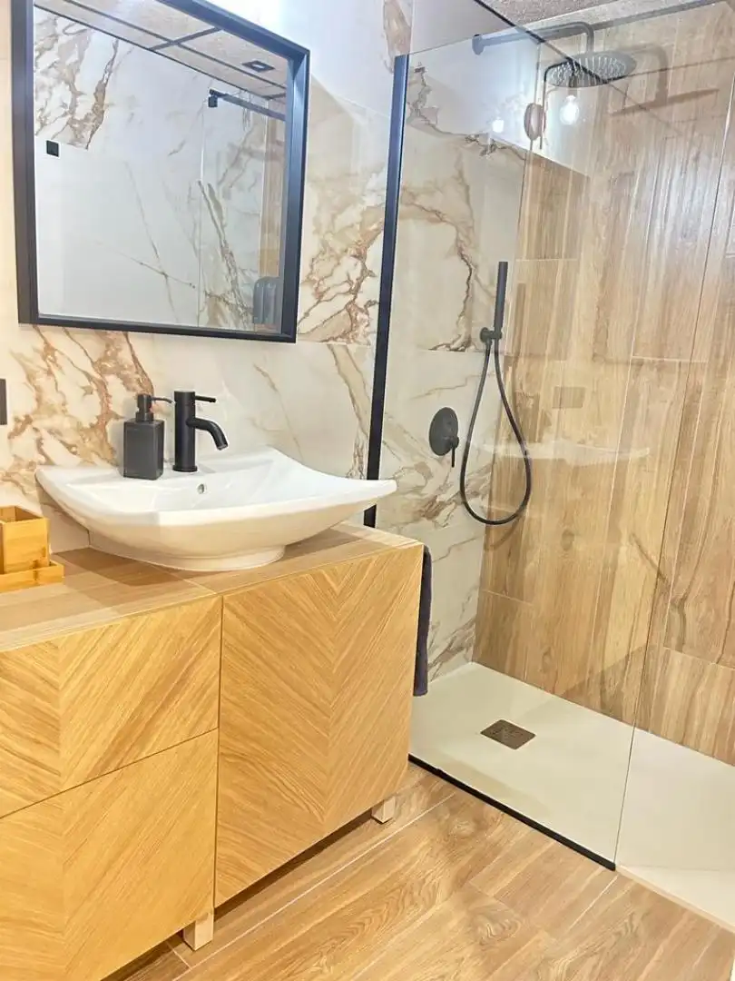 Wohnung zur Miete in Calle Gerona, 19a, Encarnación - Regina Badezimmer von Wohnung zur Miete in Sevilla Capital mit Klimaanlage