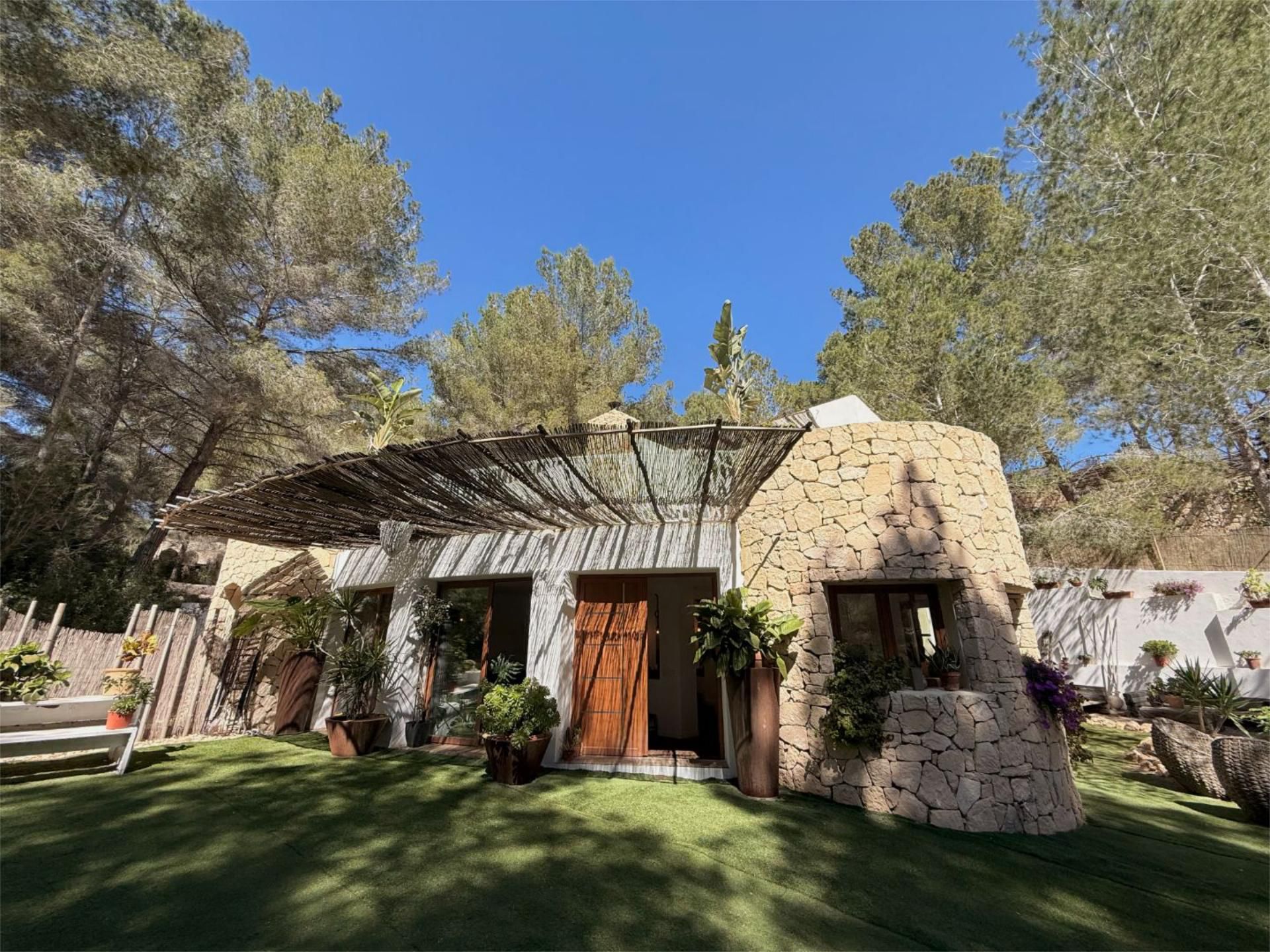 Exterior view of Flat for sale in Santa Eulària des Riu  with Air Conditioner, Heating and Private garden