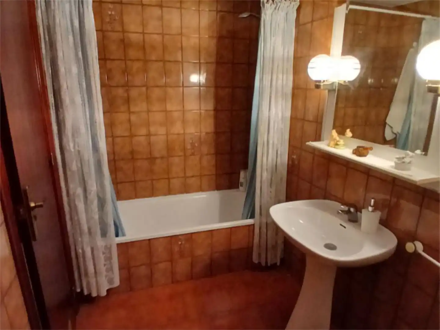 Bathroom of Flat for sale in Graus  with Furnished and Balcony