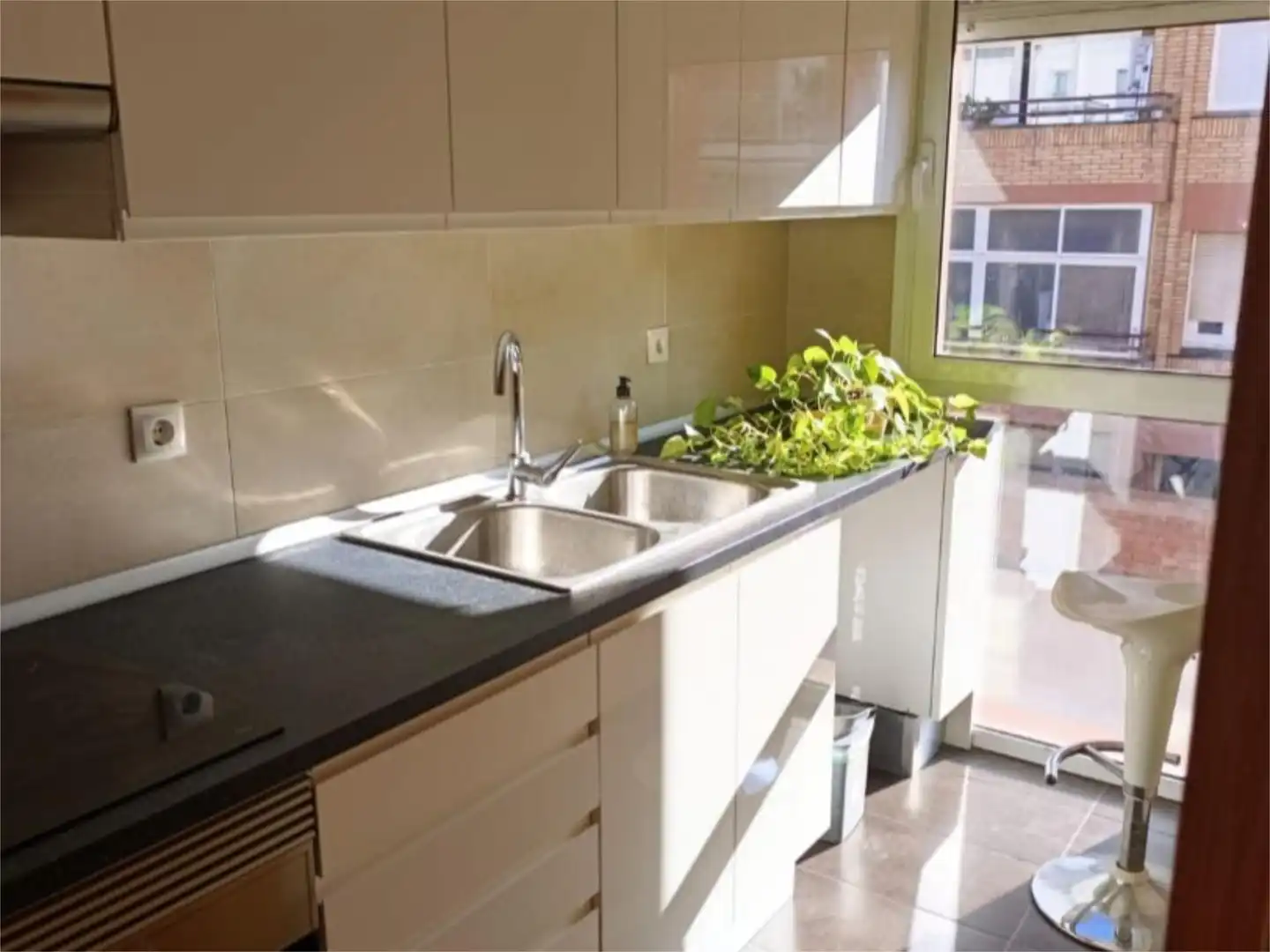 Piso en venta en Carrer de Ponent, 161, Gorg Cocina de Piso en venta en Badalona con Aire acondicionado, Calefacción y Parquet