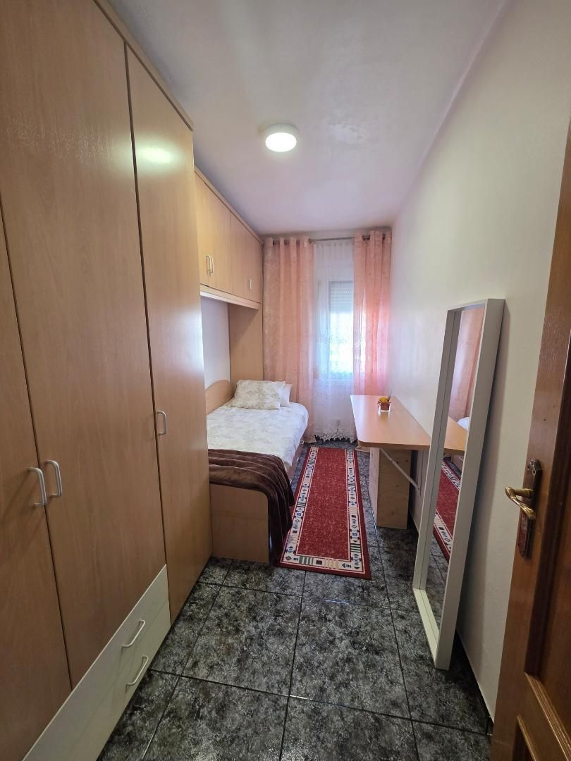 Habitació a Carrer de l'Agricultura, 14, Plana Lledó