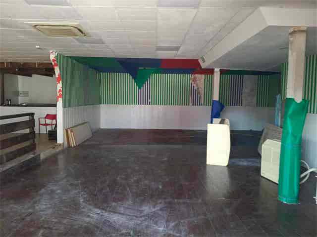 Local comercial en Alquiler en Novés