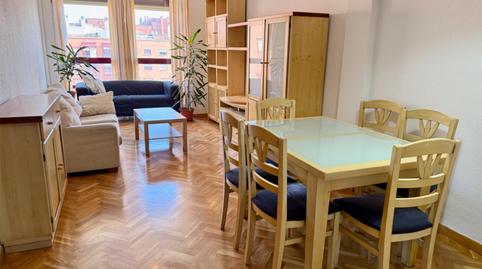 Foto 2 de Ático de alquiler en Calle Rutilo, 9, San Fermín, Madrid Capital