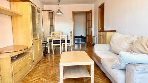 Foto 4 de Ático de alquiler en Calle Rutilo, 9, San Fermín, Madrid Capital