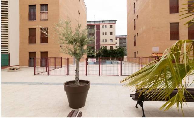 Garaje en Alquiler en José Antonio Ortega Lara, 1 en Zona Entrada - Gasolineras