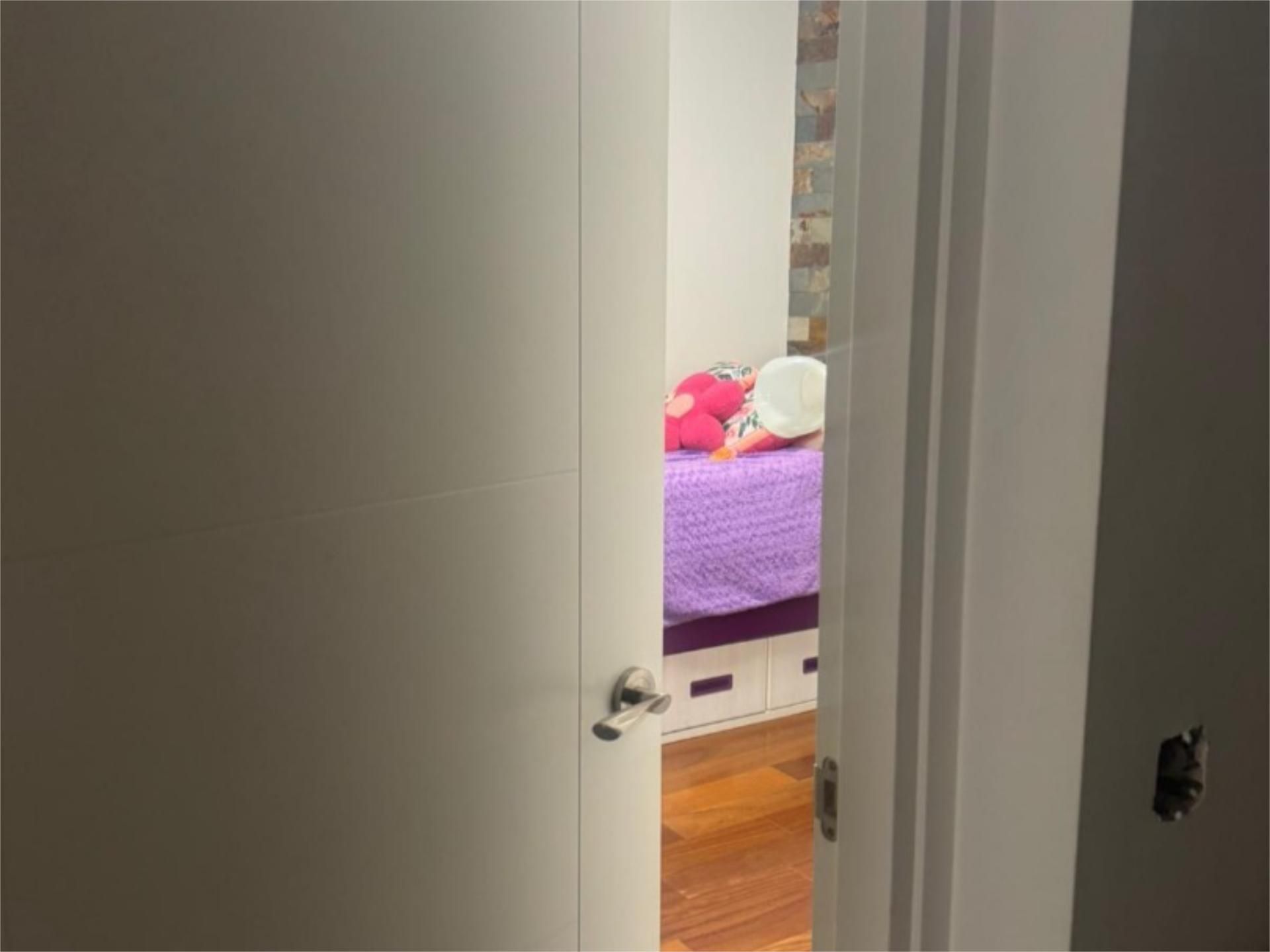 Room in Calle Azahar, 23, Ojén Bedroom of Flat for share in Ojén with Furnished