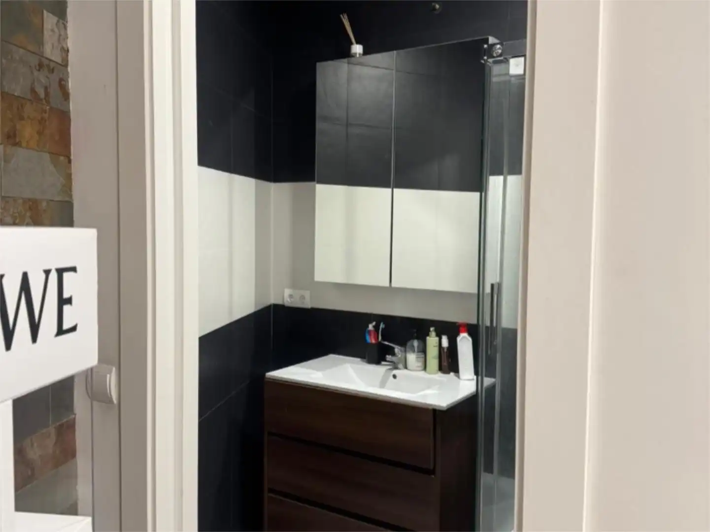 Baño de Piso para compartir en Ojén con Amueblado