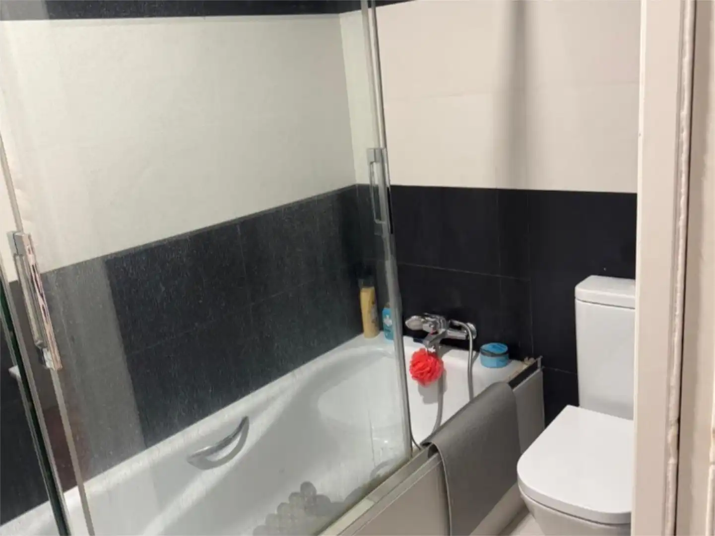 Baño de Piso para compartir en Ojén con Amueblado