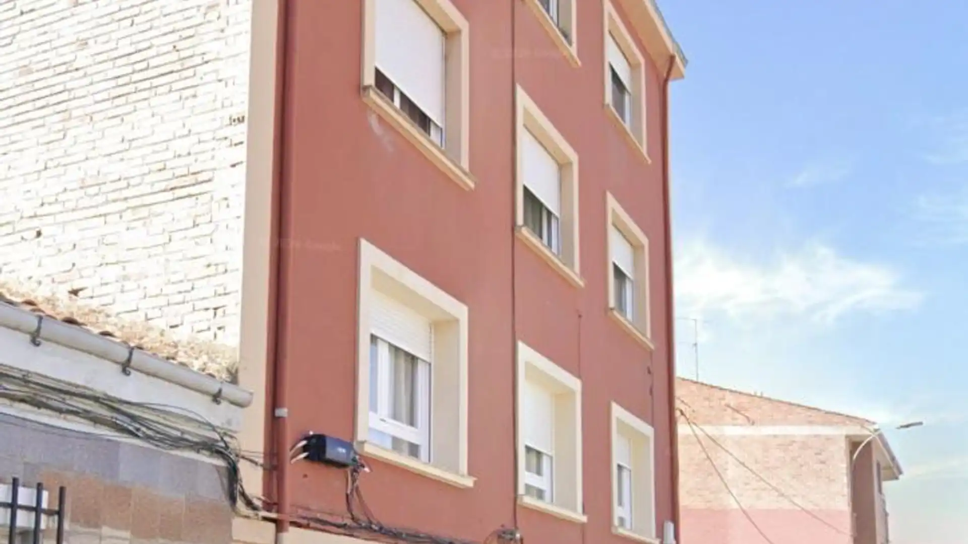 Exterior view of Flat for sale in León Capital   with Heating, Storage room and Furnished
