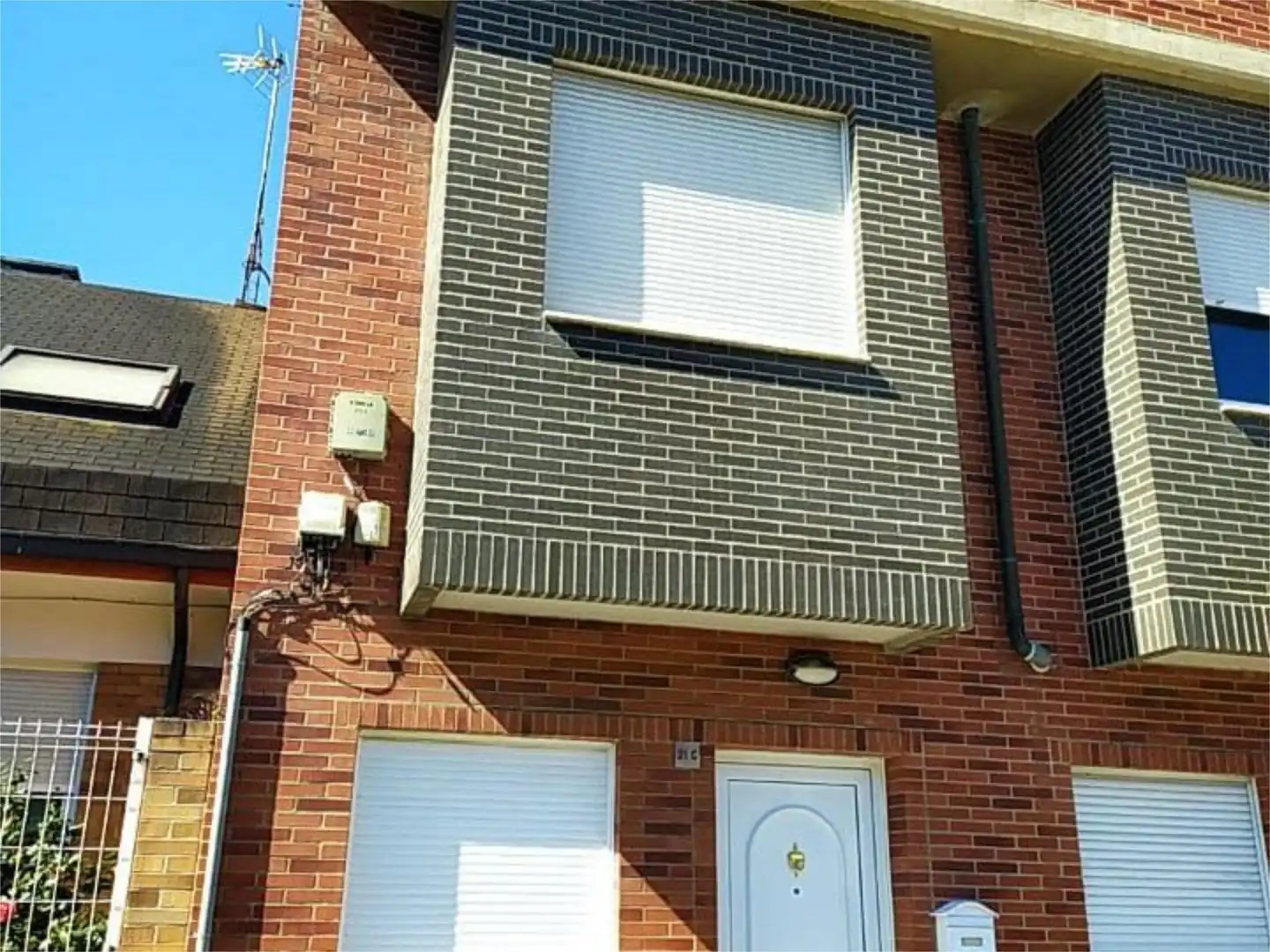 Casa o chalet en venta en Calle de la Pureza, Tremañes Vista exterior de Casa o chalet en venta en Gijón con Calefacción, Parquet y Terraza