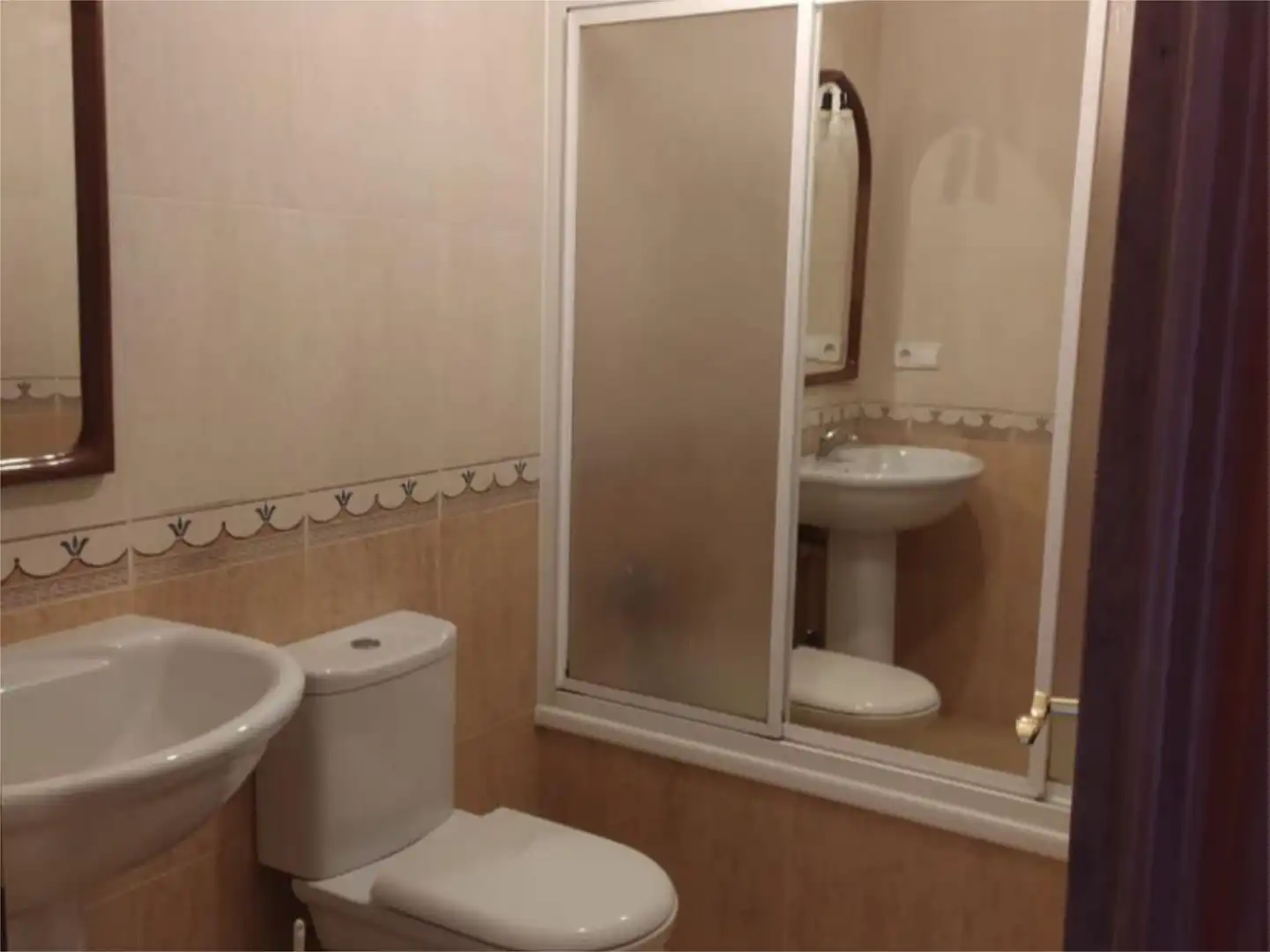 Casa o chalet en venta en Calle de la Pureza, Tremañes Baño de Casa o chalet en venta en Gijón con Calefacción, Parquet y Terraza