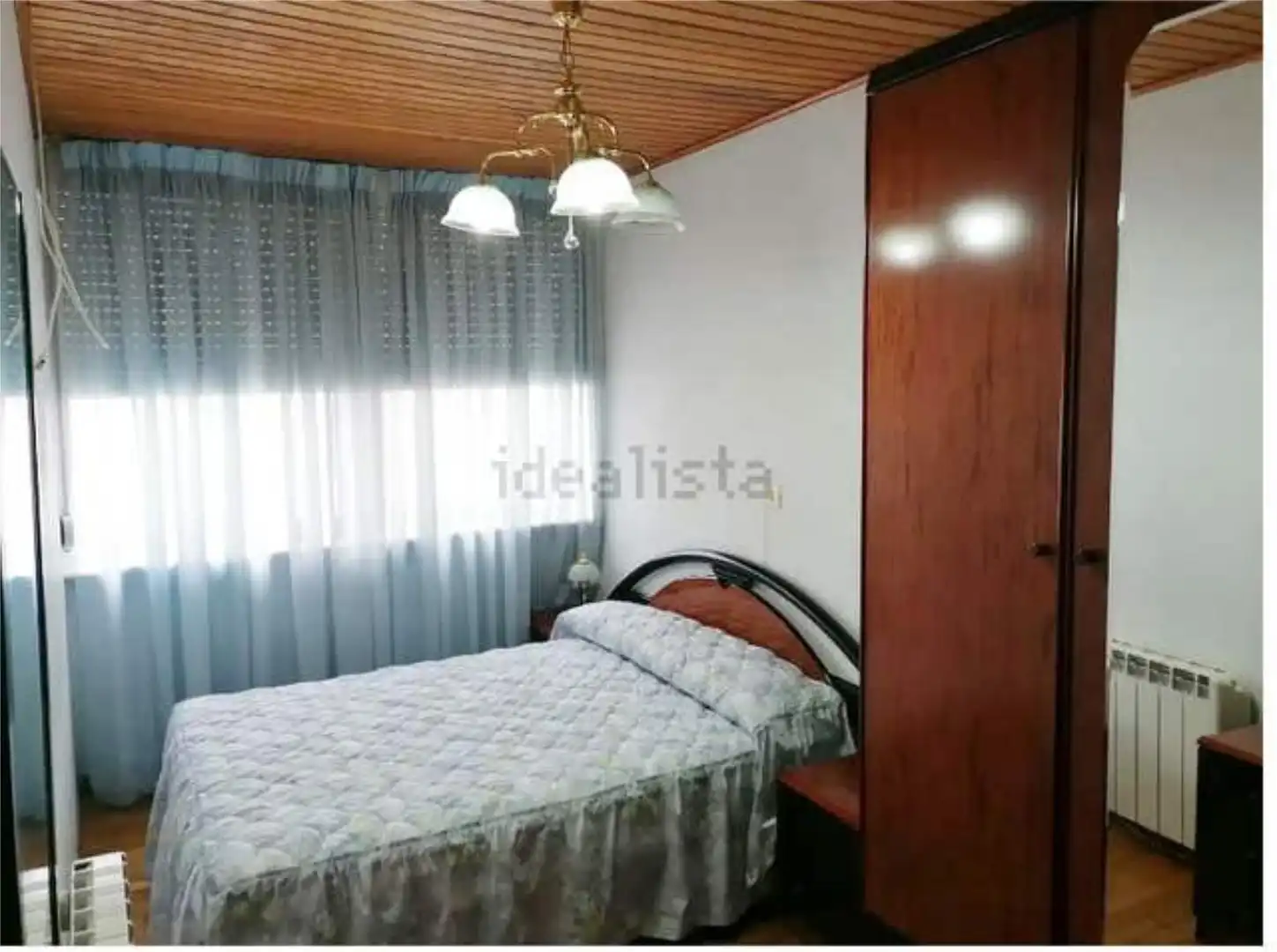 Piso en venta en A Pobra de Trives Habitación de Piso en venta en A Pobra de Trives con Calefacción y Amueblado