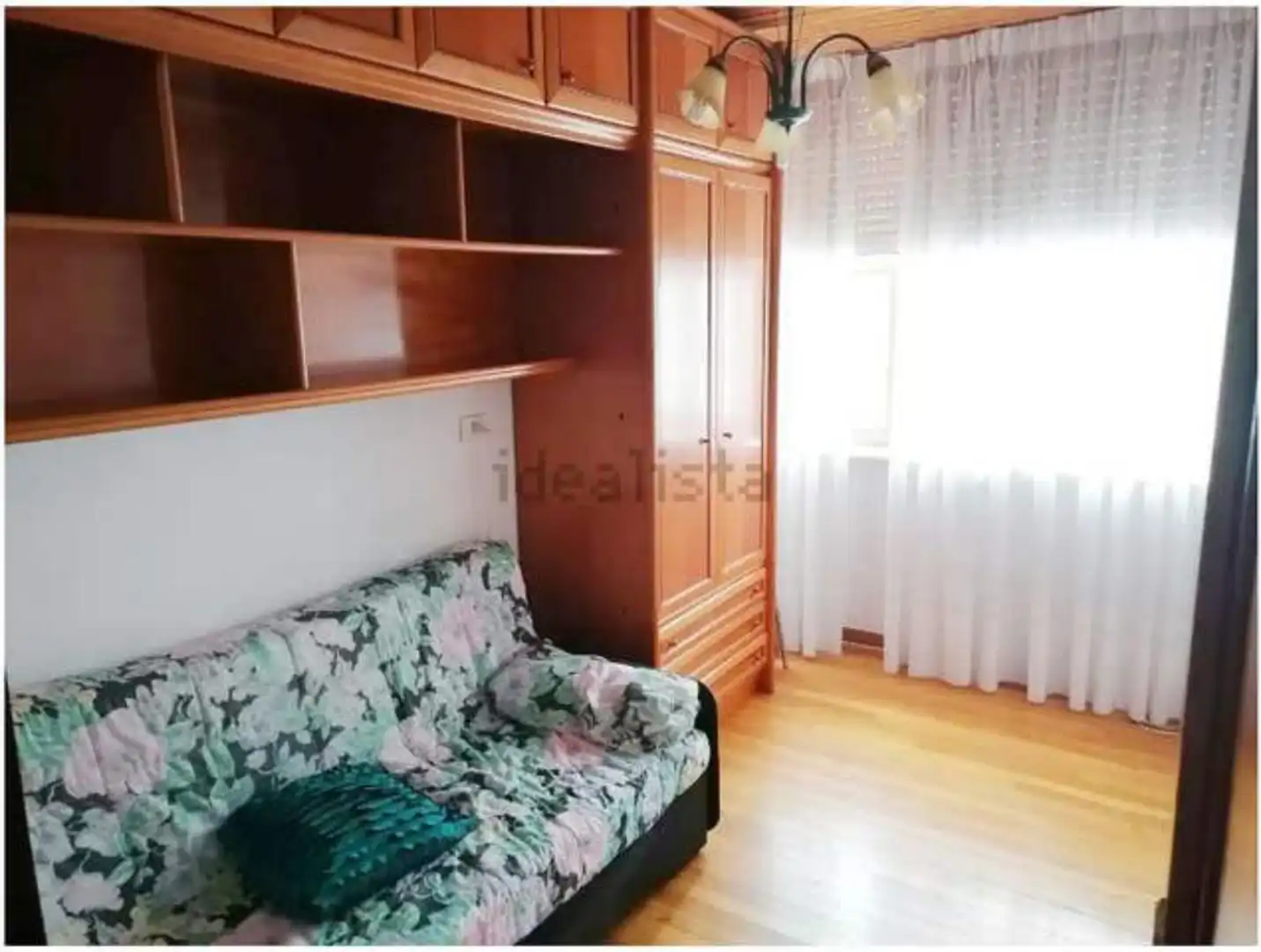 Piso en venta en A Pobra de Trives Habitación de Piso en venta en A Pobra de Trives con Calefacción y Amueblado