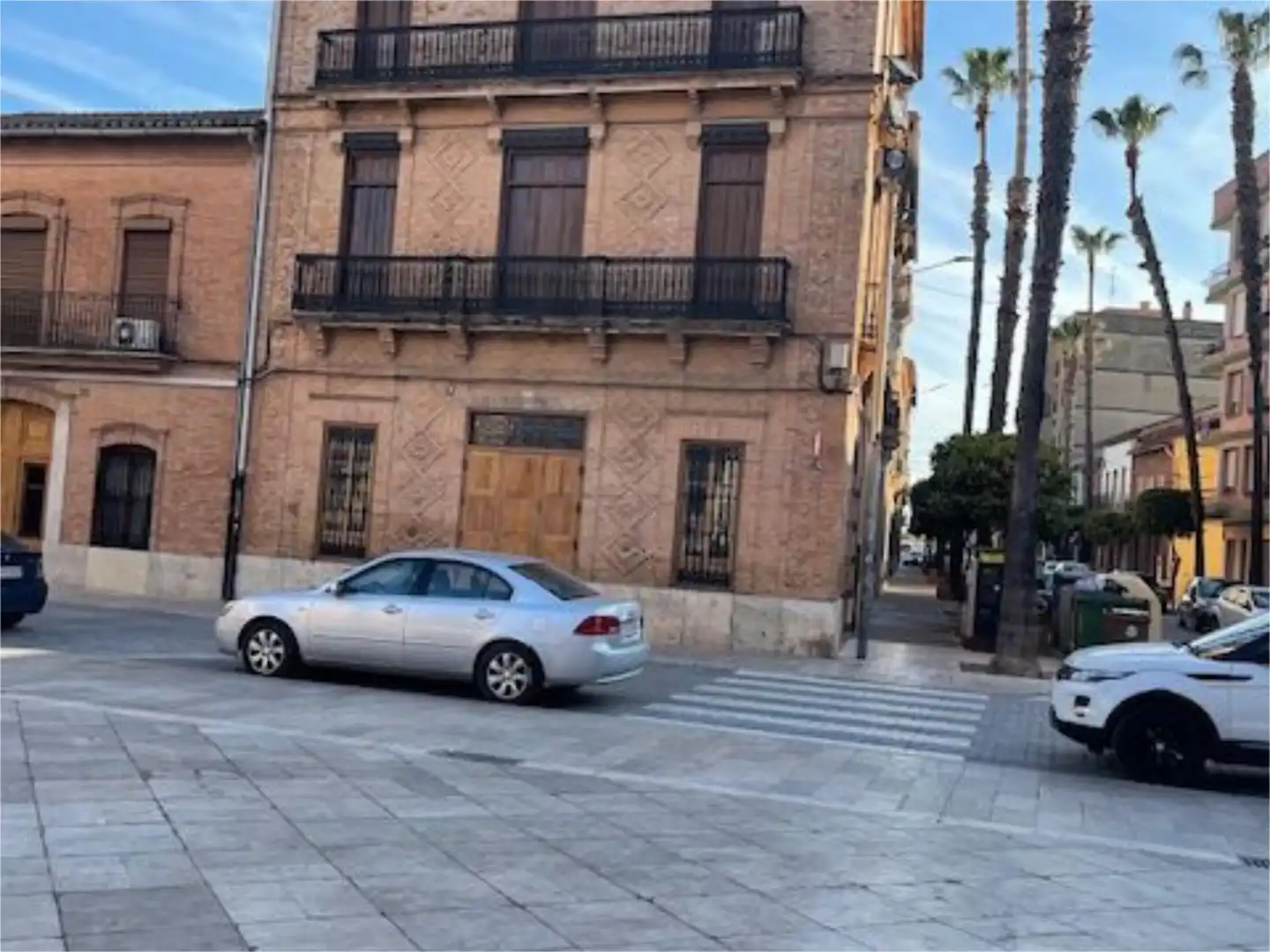 Außenansicht von Einfamilien-Reihenhaus zum Verkauf in Foios mit Balkon