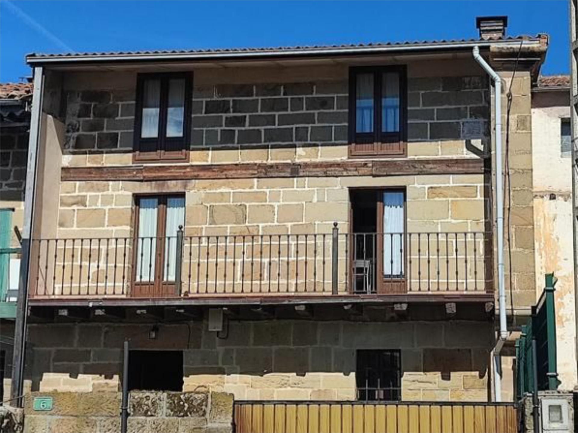 Houses for sale in Carretera General, 6, Los Tojos Exterior view of Houses for sale in Los Tojos with Terrace and Balcony