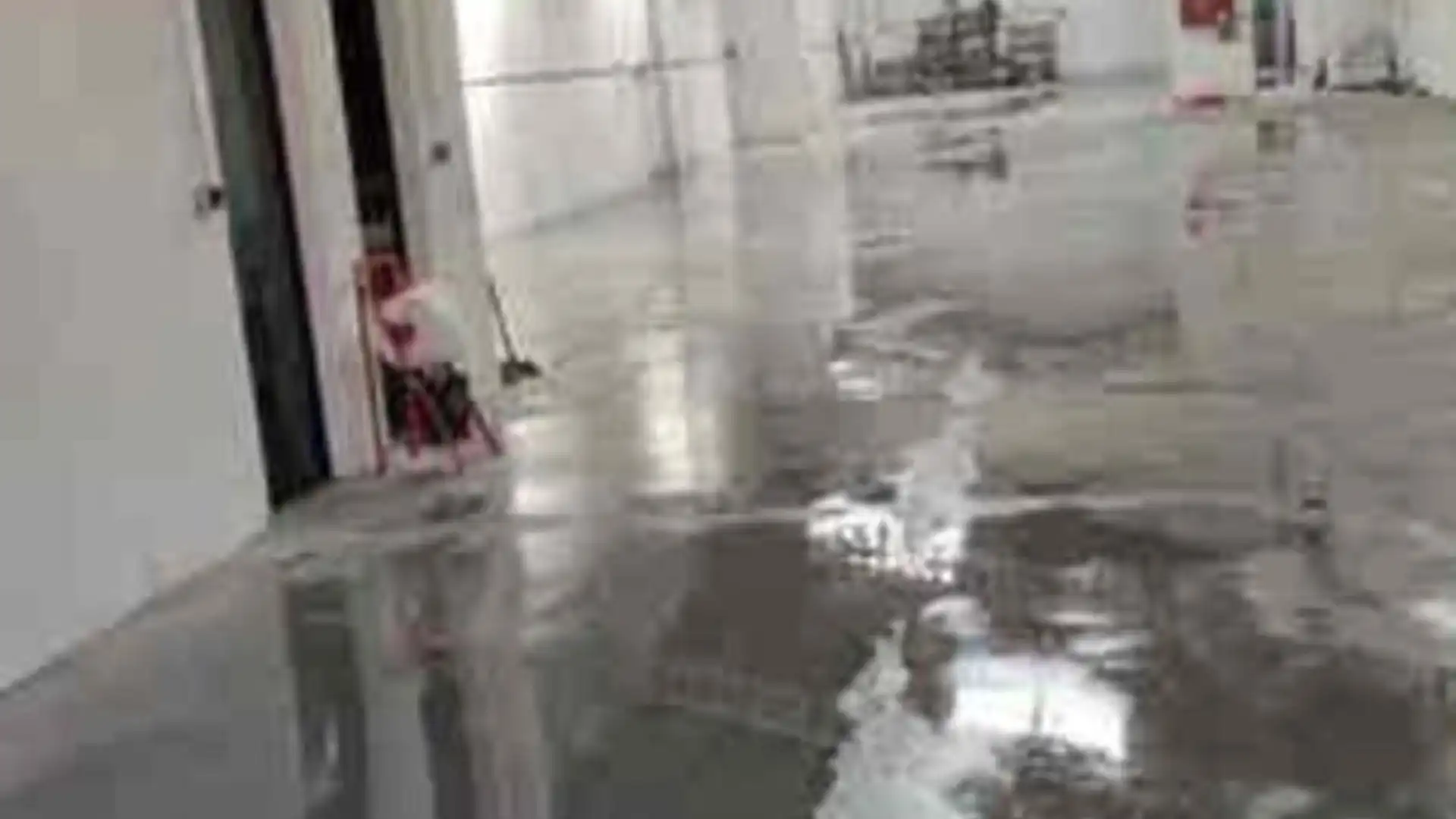 Vista exterior de Local de alquiler en Torrejón de Ardoz con Aire acondicionado