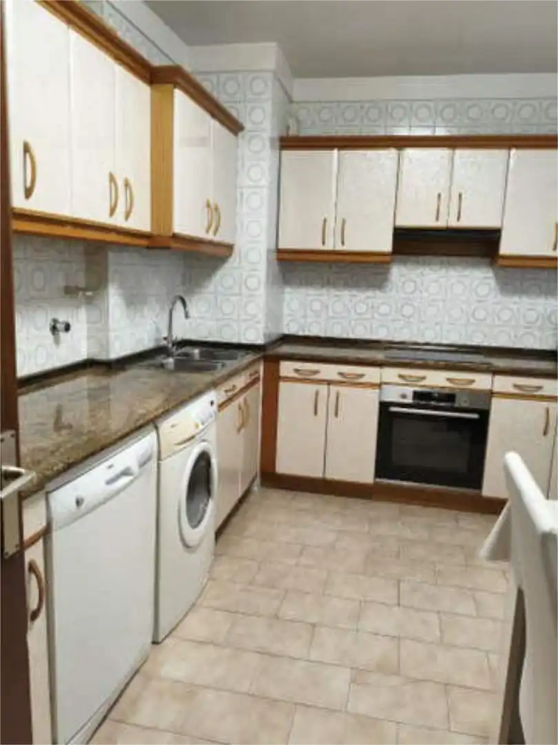 Cocina de Piso en venta en Villava / Atarrabia con Calefacción, Terraza y Amueblado