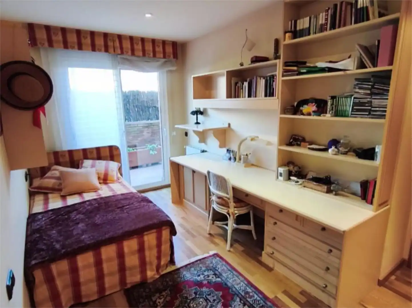 Flat for sale in Carrer de Domènec Oristrell, 48, Parc Central Bedroom of Flat for sale in Sant Cugat del Vallès with Air Conditioner, Terrace and Swimming Pool