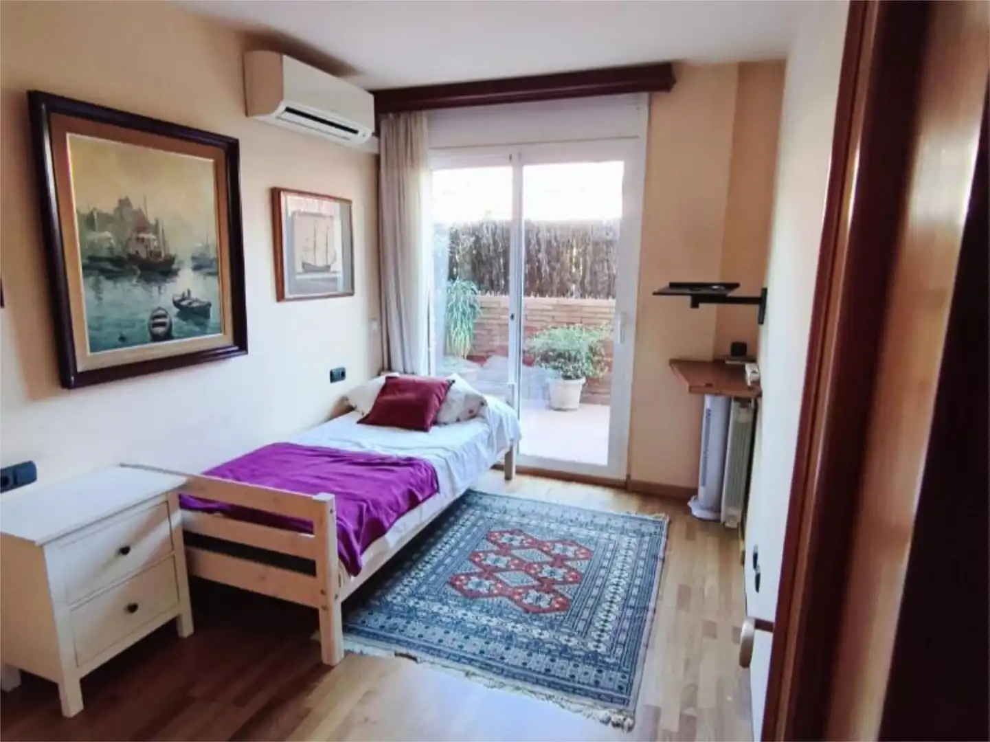 Flat for sale in Carrer de Domènec Oristrell, 48, Parc Central Bedroom of Flat for sale in Sant Cugat del Vallès with Air Conditioner, Terrace and Swimming Pool