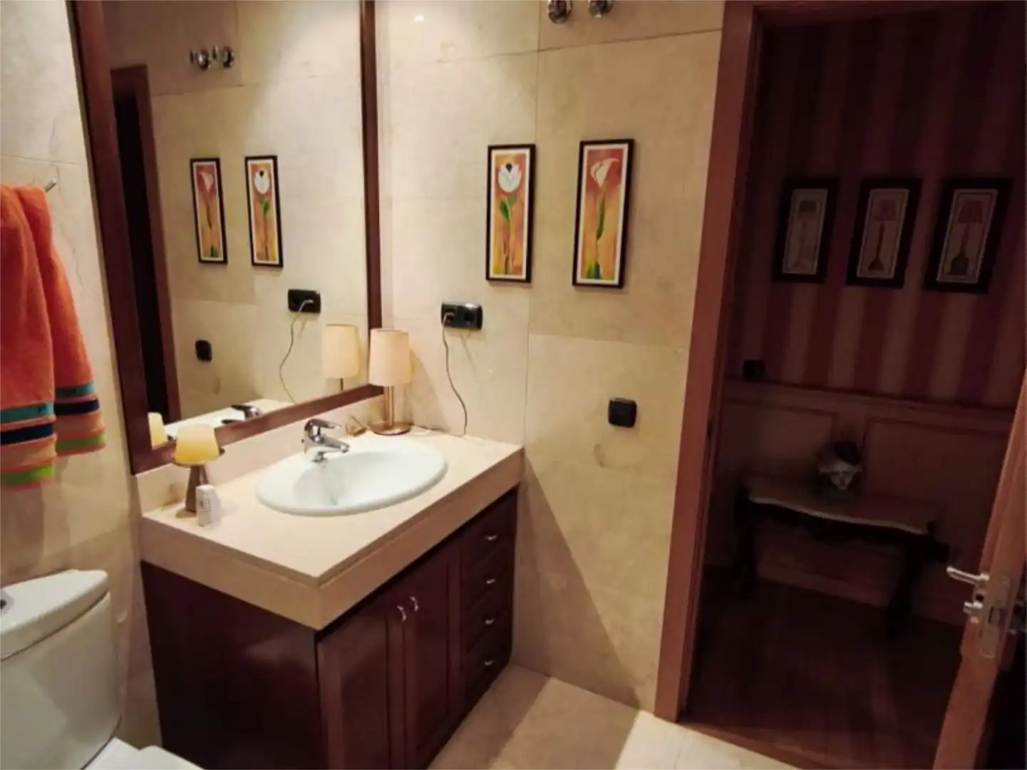 Flat for sale in Carrer de Domènec Oristrell, 48, Parc Central Bathroom of Flat for sale in Sant Cugat del Vallès with Air Conditioner, Terrace and Swimming Pool