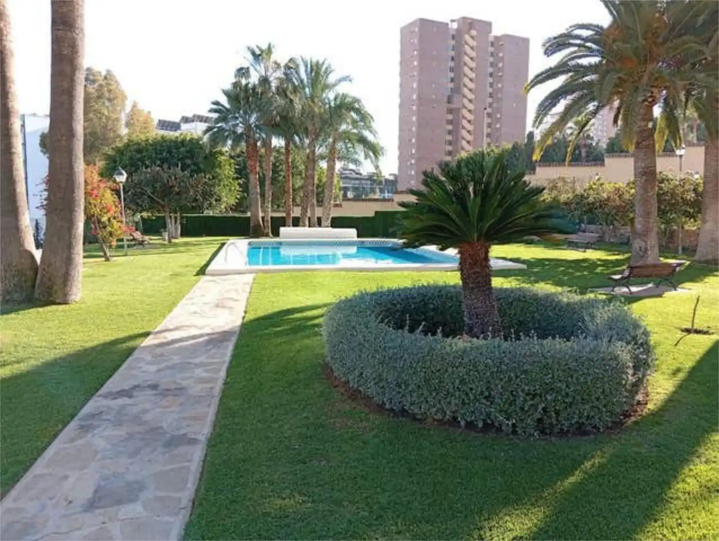 Pis de lloguer a Foietes Piscina de Pis de lloguer en Benidorm amb Calefacció, Jardí privat i Terrassa
