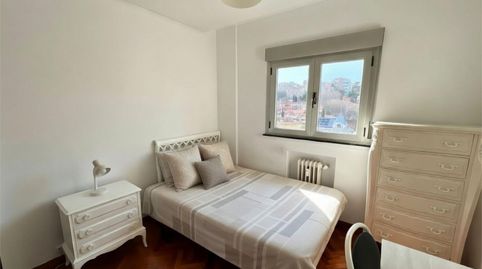 Foto 2 von Zimmer in Calle de Ángel Ganivet, 28, Niño Jesús, Madrid Capital